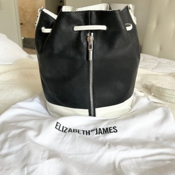 NWT - Elizabeth and James Cynnie Bucket Backpack main image 8